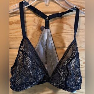 Elegant Black Lace Bralette Wacoal 34